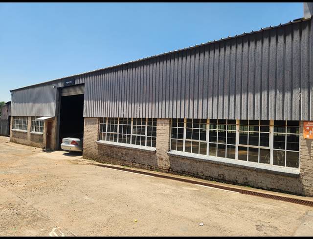 751M² WAREHOUSE TO LET IN WADEVILLE